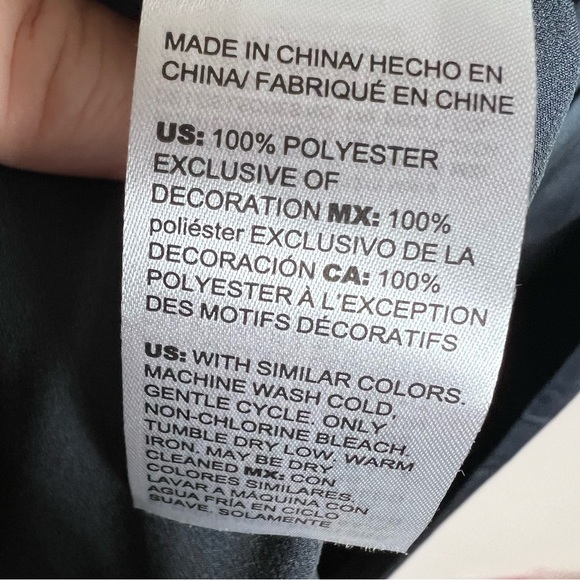 Chico’s Satin Chenille Smocked Blouse Gray Chico’s Size 4 - Picture 15 of 16